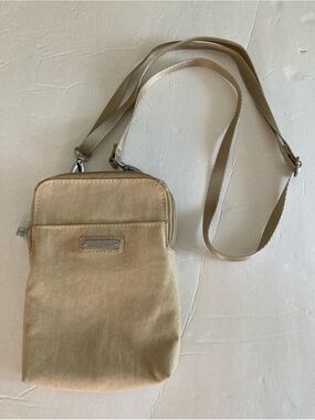 Baggallini / Take 2 RFID Bryant Crossbody - Tan